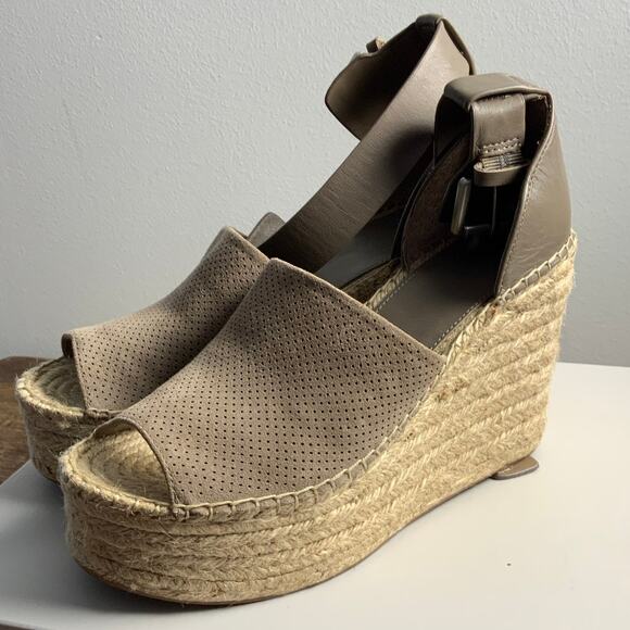 Marc Fisher Womens Adalyn Suede Saddle Espadrille Wedge Sandals Sand Dollar - Picture 3 of 8